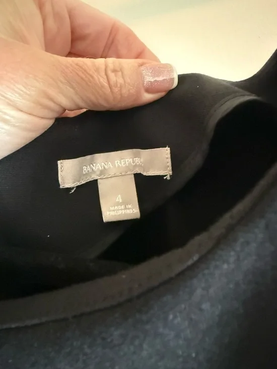 Banana Republic Black Three-Quarter Sleeve Fit-and-Flare Dress - Picture 3 of 7